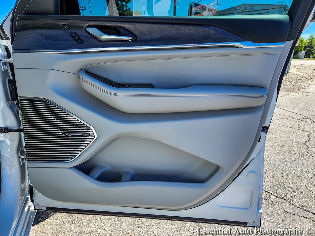 2023 Jeep Grand Cherokee Overland