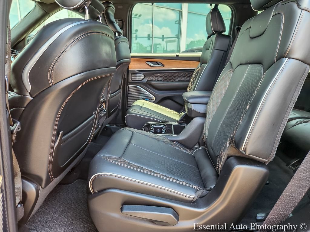 2026 Jeep Grand Cherokee L Summit 4x4