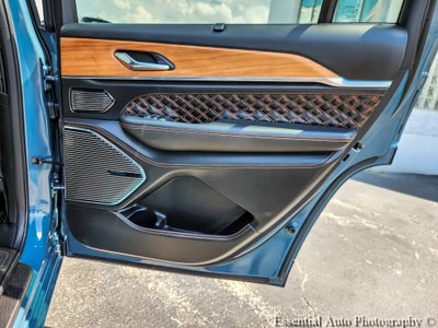 2026 Jeep Grand Cherokee L Summit 4x4