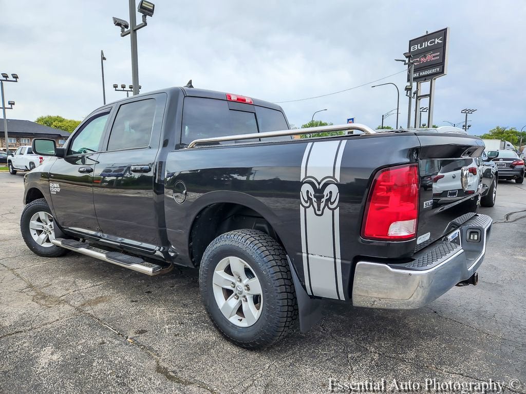 2019 RAM 1500 Classic SLT Crew Cab 4x4 5'7" Box