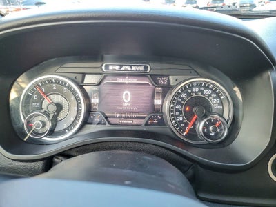 2020 RAM 1500 Big Horn Crew Cab 4x4 5'7" Box