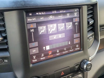 2020 RAM 1500 Big Horn Crew Cab 4x4 5'7" Box