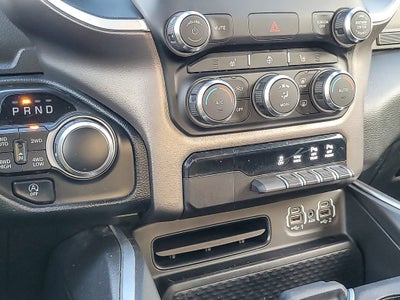 2020 RAM 1500 Big Horn Crew Cab 4x4 5'7" Box