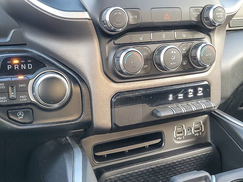 2020 RAM 1500 Big Horn Crew Cab 4x4 5'7" Box