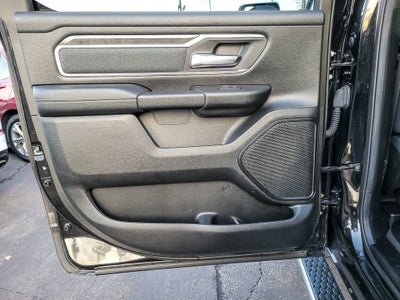 2020 RAM 1500 Big Horn Crew Cab 4x4 5'7" Box