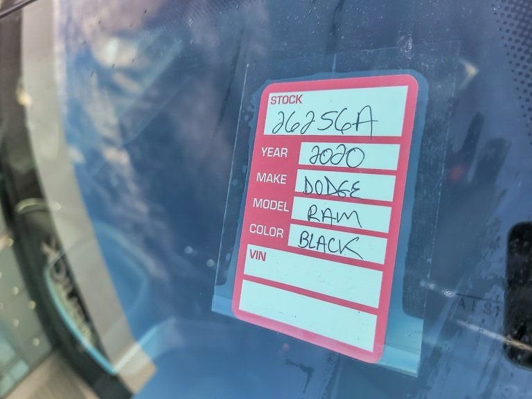 2020 RAM 1500 Big Horn Crew Cab 4x4 5'7" Box