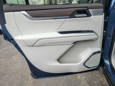 2025 GMC Acadia Denali