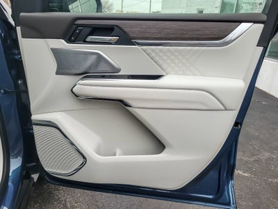 2025 GMC Acadia Denali