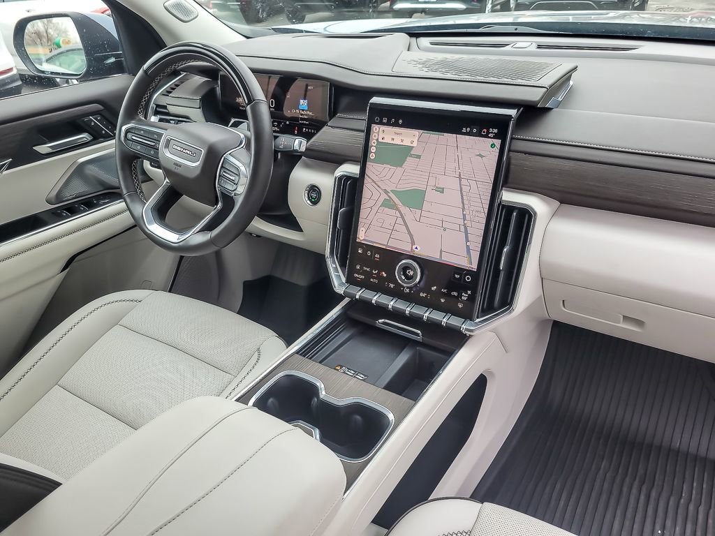 2025 GMC Acadia Denali