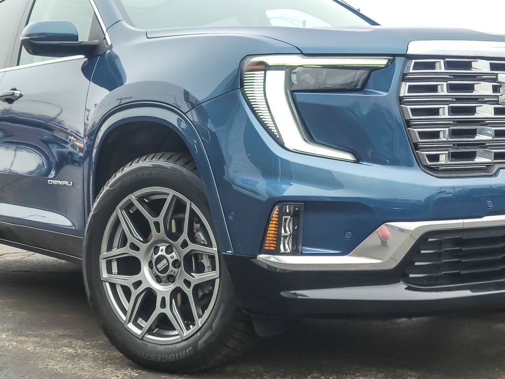 2025 GMC Acadia Denali