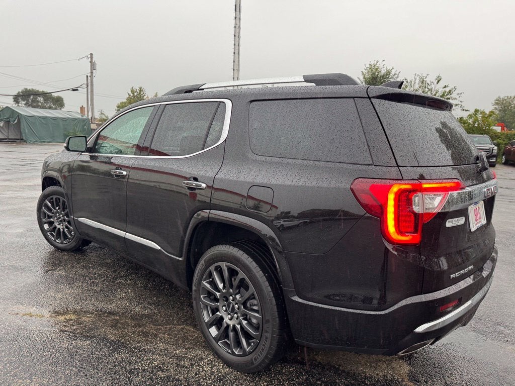 2023 GMC Acadia Denali
