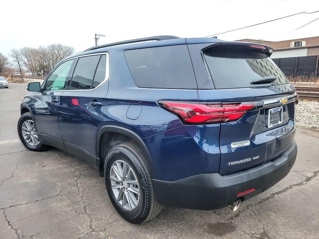 2023 Chevrolet Traverse LT Cloth