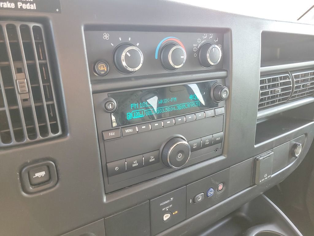 2022 GMC Savana Cargo 2500 Work Van