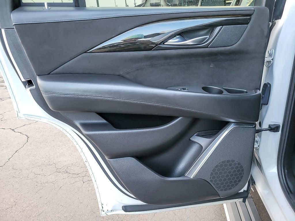 2017 Cadillac Escalade Platinum