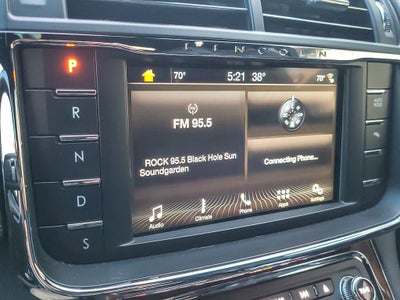 2017 Lincoln Continental Premiere