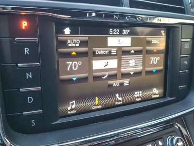 2017 Lincoln Continental Premiere