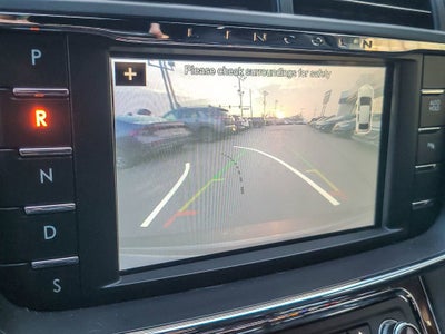 2017 Lincoln Continental Premiere