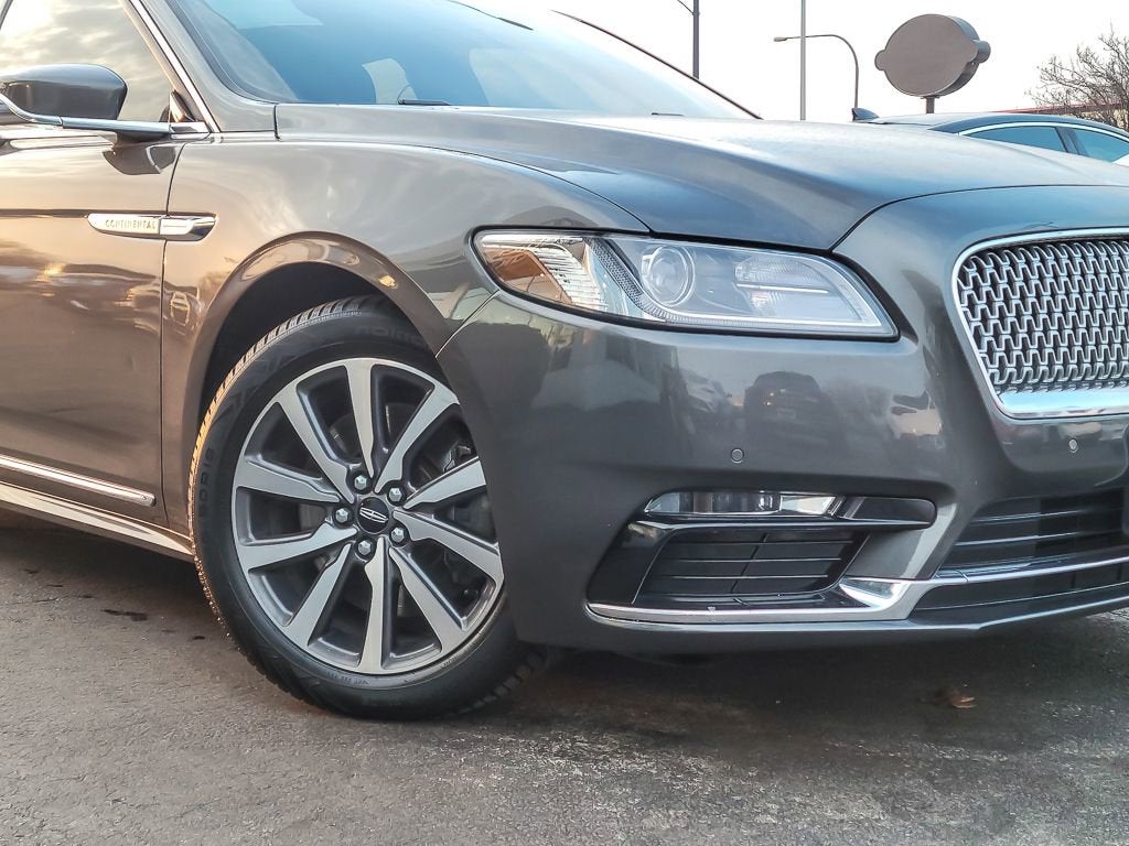 2017 Lincoln Continental Premiere