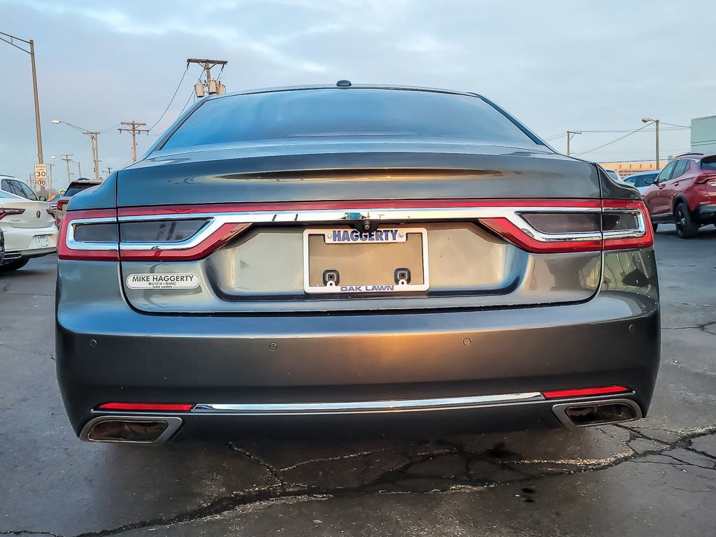 2017 Lincoln Continental Premiere