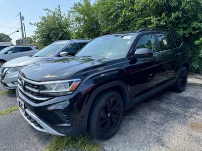 2022 Volkswagen Atlas 3.6L V6 SE w/Technology