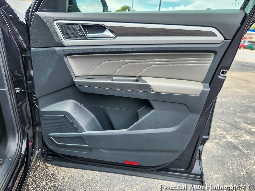 2022 Volkswagen Atlas 3.6L V6 SE w/Technology