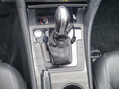 2017 Volkswagen Passat 1.8T SE
