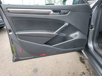 2017 Volkswagen Passat 1.8T SE