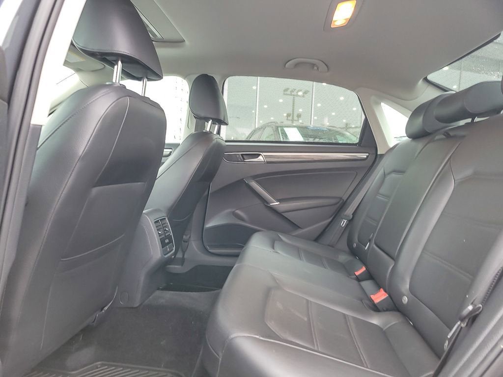 2017 Volkswagen Passat 1.8T SE