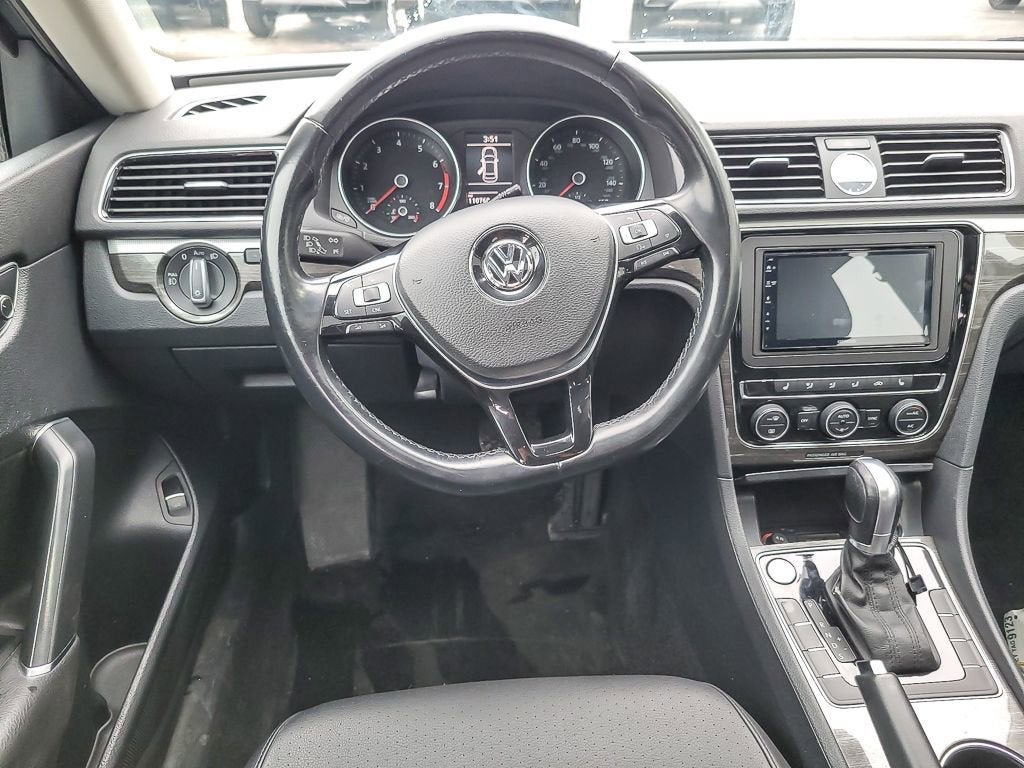 2017 Volkswagen Passat 1.8T SE
