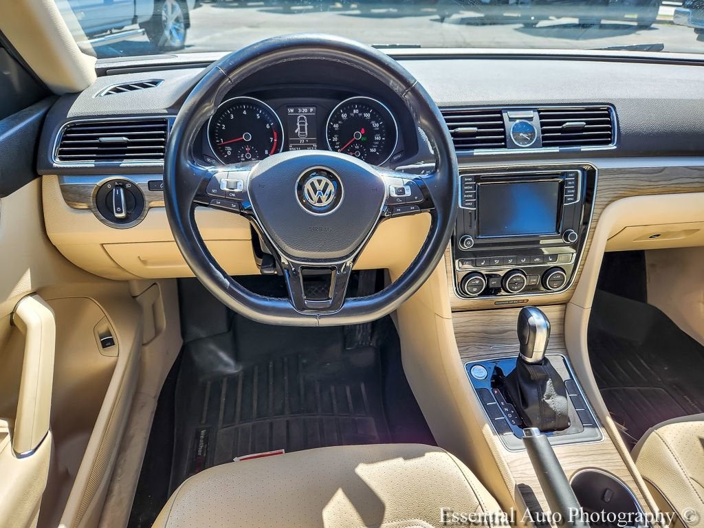 2017 Volkswagen Passat 1.8T SE
