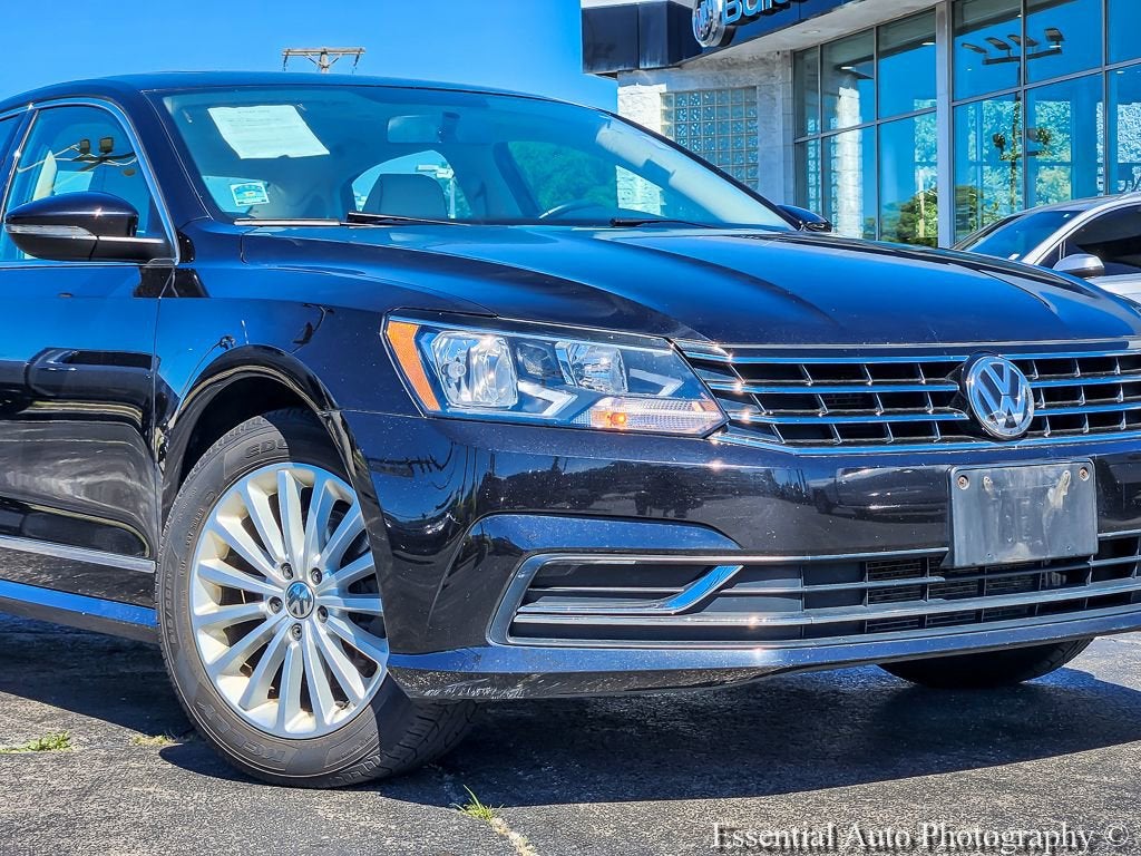 2017 Volkswagen Passat 1.8T SE