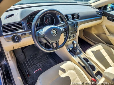 2017 Volkswagen Passat 1.8T SE