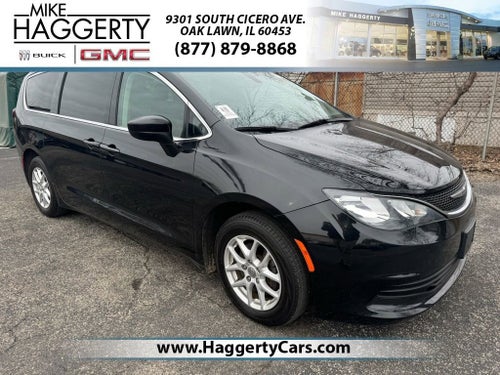 2020 Chrysler Voyager LX