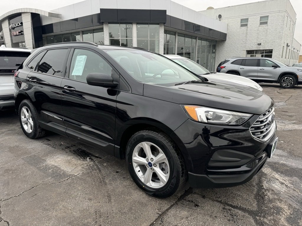 2022 Ford Edge SE