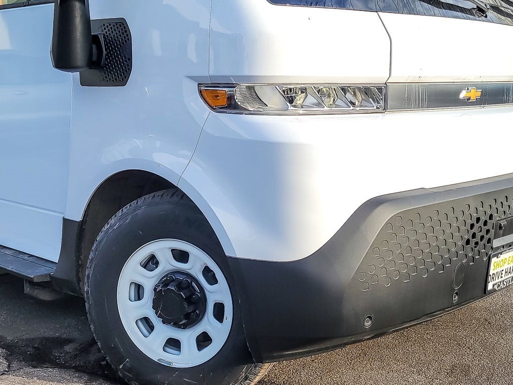 Used 2025 Chevrolet BrightDrop Base with VIN 2G58J2T68S9106756 for sale in Oak Lawn, IL