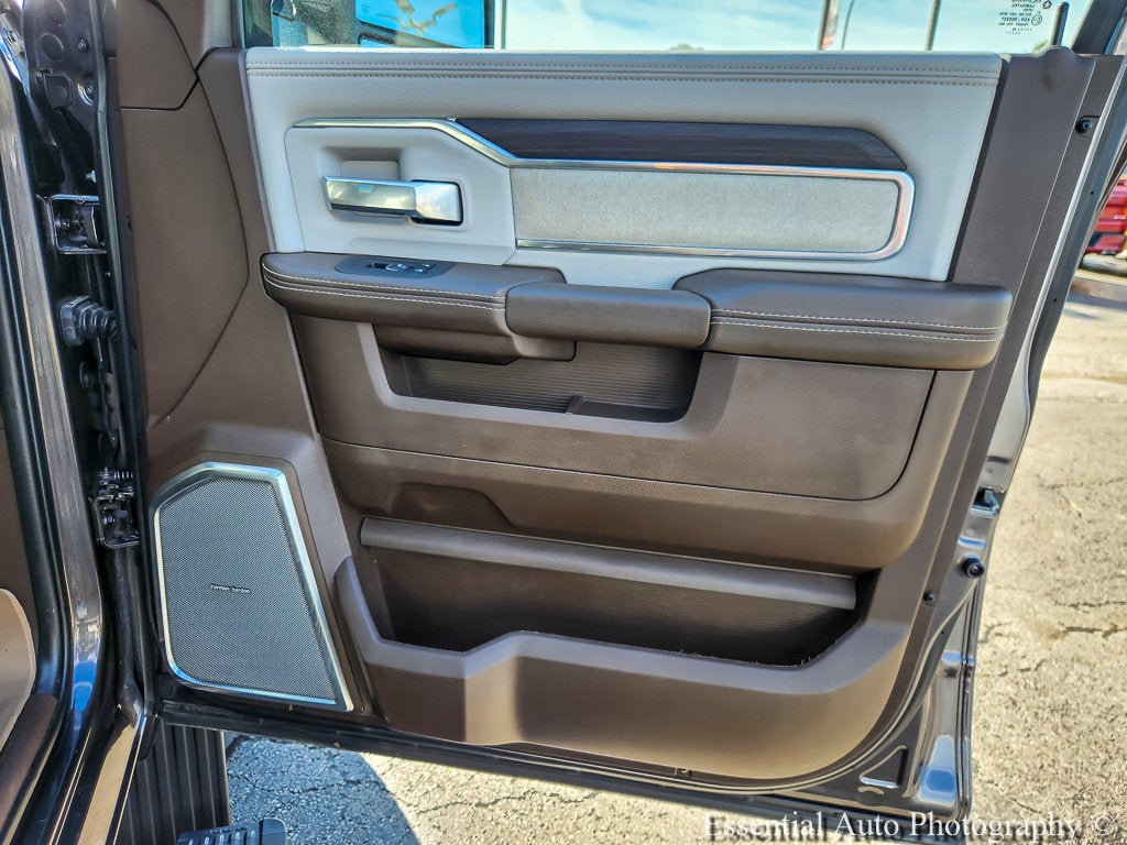 2025 RAM 2500 Laramie Crew Cab 4x4 6'4" Box