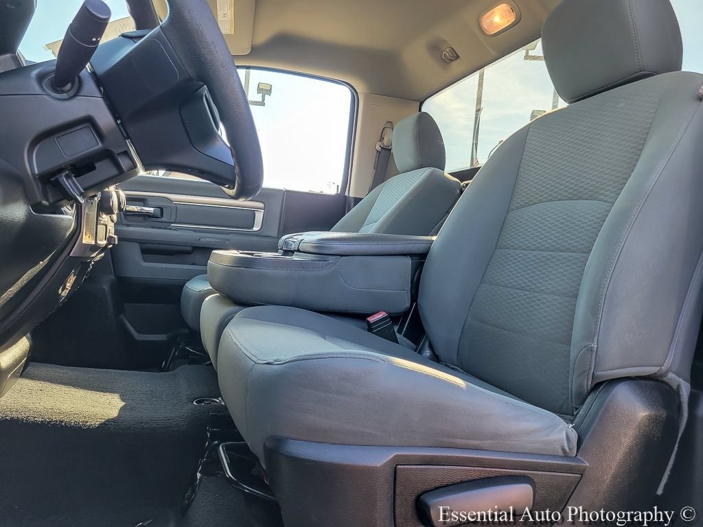 2020 RAM 1500 Classic Tradesman Regular Cab 4x2 8' Box
