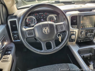 2017 RAM 1500 Big Horn Crew Cab 4x4 5'7" Box