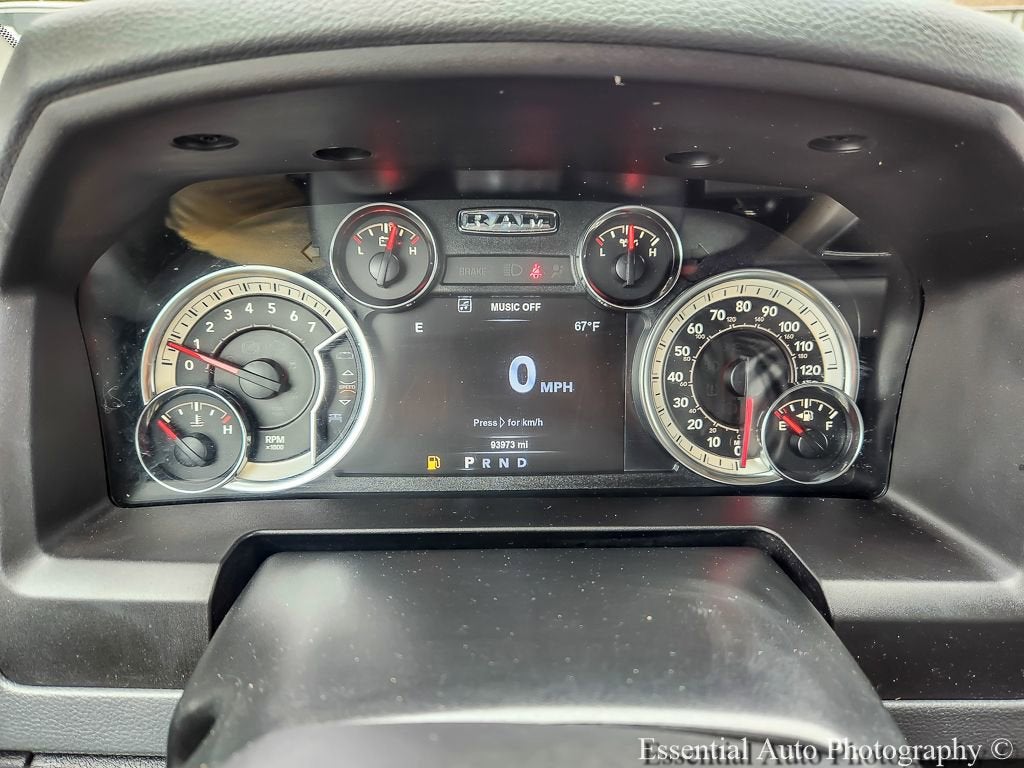 2018 RAM 1500 Big Horn Crew Cab 4x4 5'7" Box