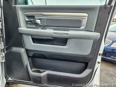2018 RAM 1500 Big Horn Crew Cab 4x4 5'7" Box