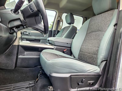 2018 RAM 1500 Big Horn Crew Cab 4x4 5'7" Box