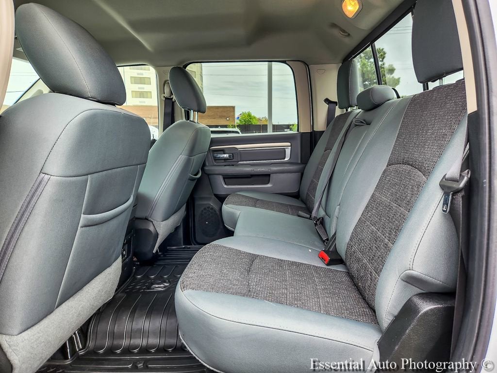 2018 RAM 1500 Big Horn Crew Cab 4x4 5'7" Box