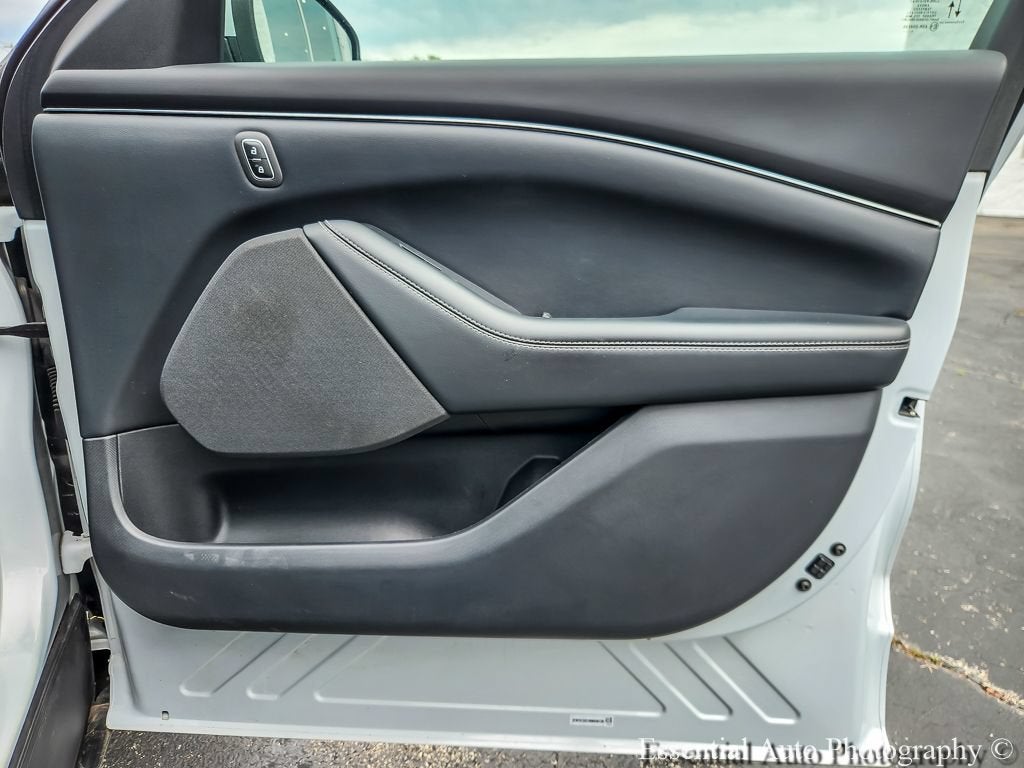 2021 Ford Mustang Mach-E Select