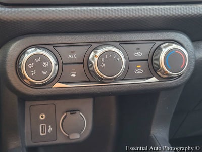2023 Nissan Kicks S Xtronic CVT