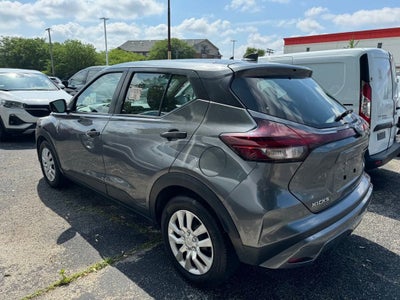2023 Nissan Kicks S Xtronic CVT