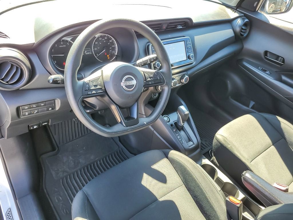 2023 Nissan Kicks S Xtronic CVT