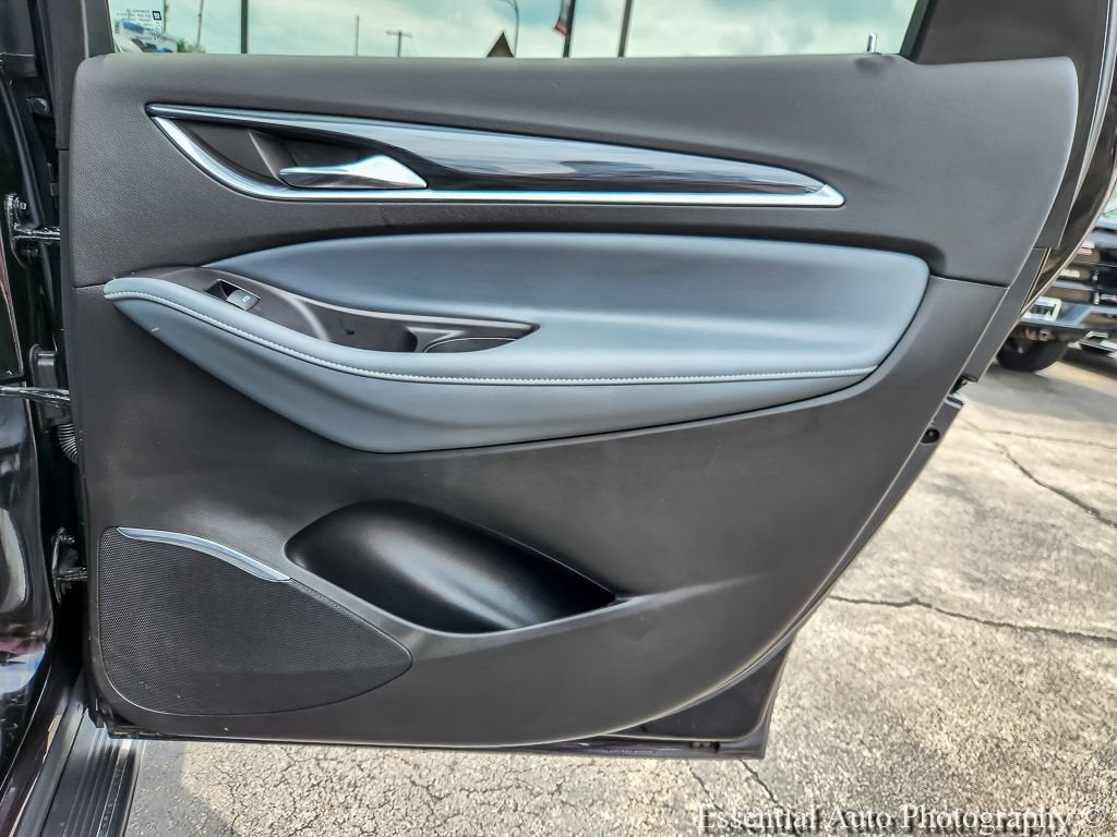 2020 Buick Enclave Essence
