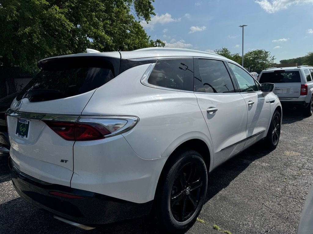 2024 Buick Enclave Essence