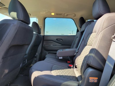 2024 Nissan Pathfinder SV 4WD