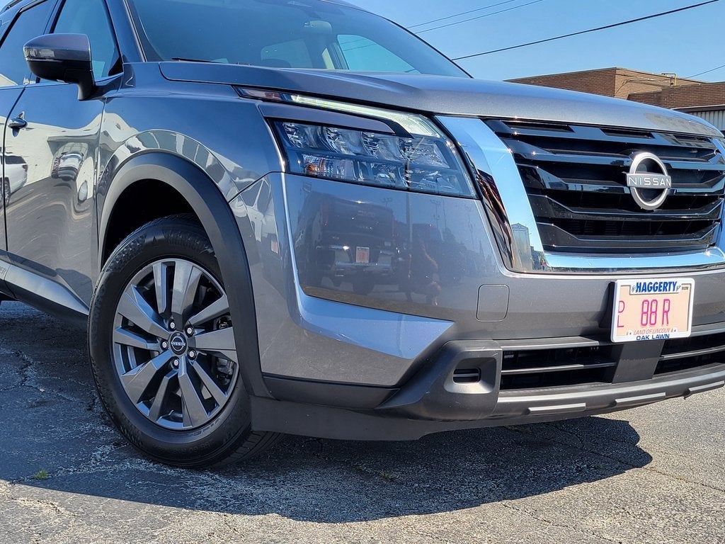 2024 Nissan Pathfinder SV 4WD